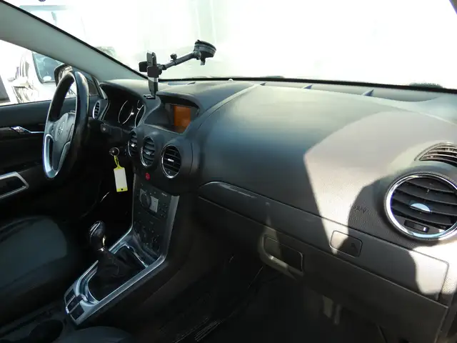Opel Antara view 11