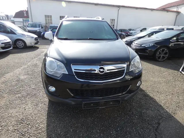 Opel Antara view 2