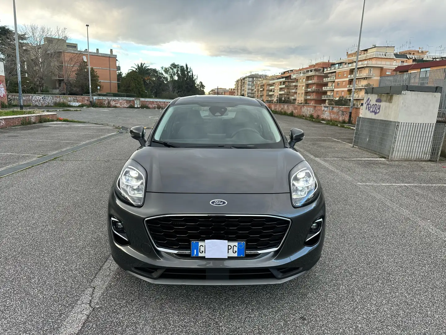 Ford Puma 1.0 Hybrid Titanium s&s *Automatica Gris - 2