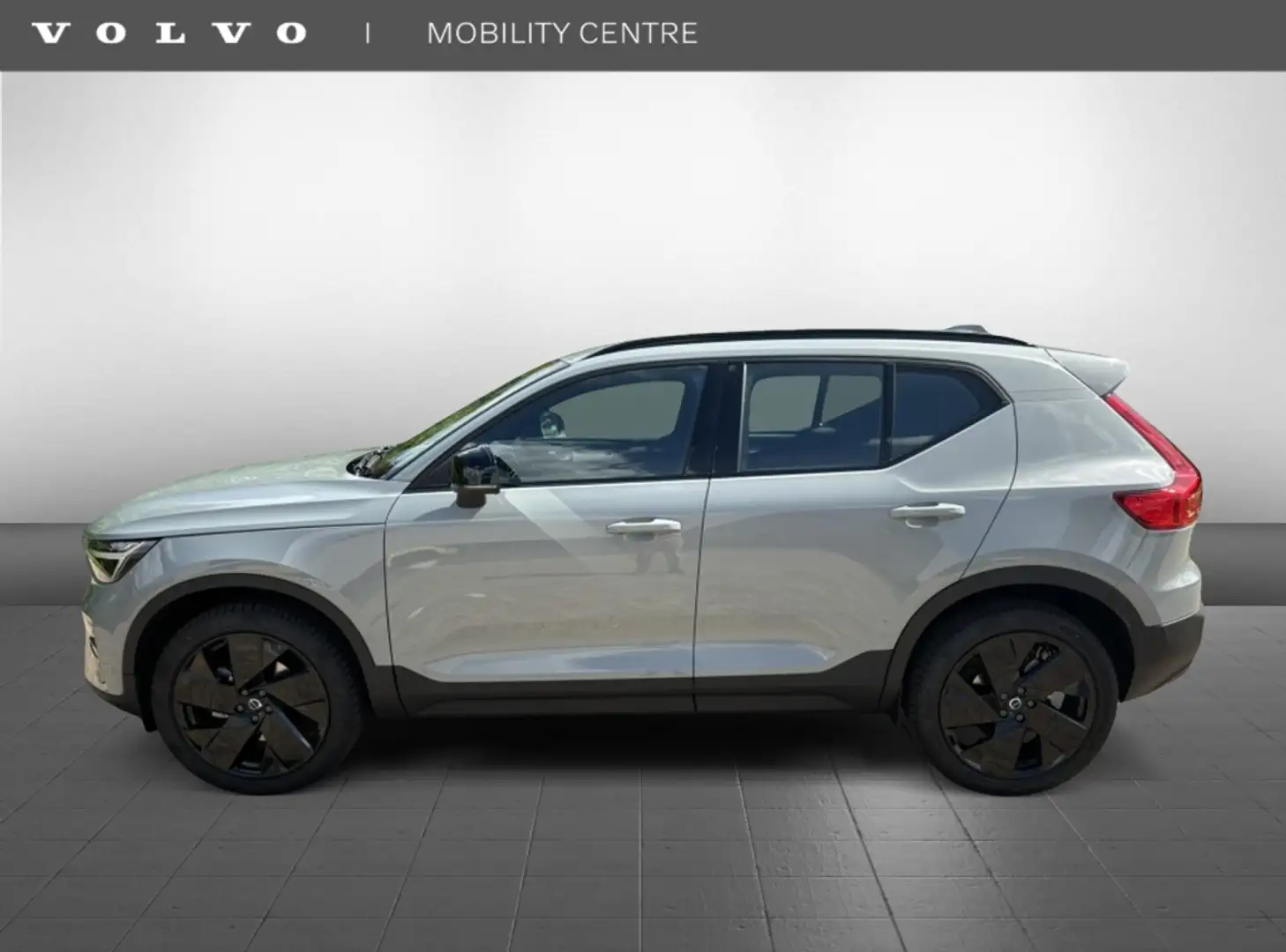 Volvo XC40 2.0 B4 Plus Black Ed. | Demo | Schuif-/Kanteldak | Gris - 2