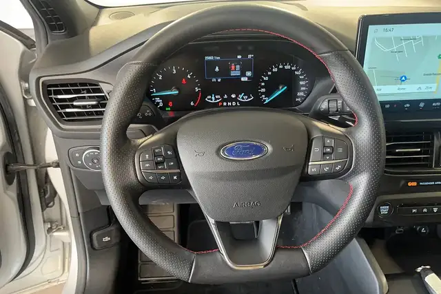 Ford Focus view 19