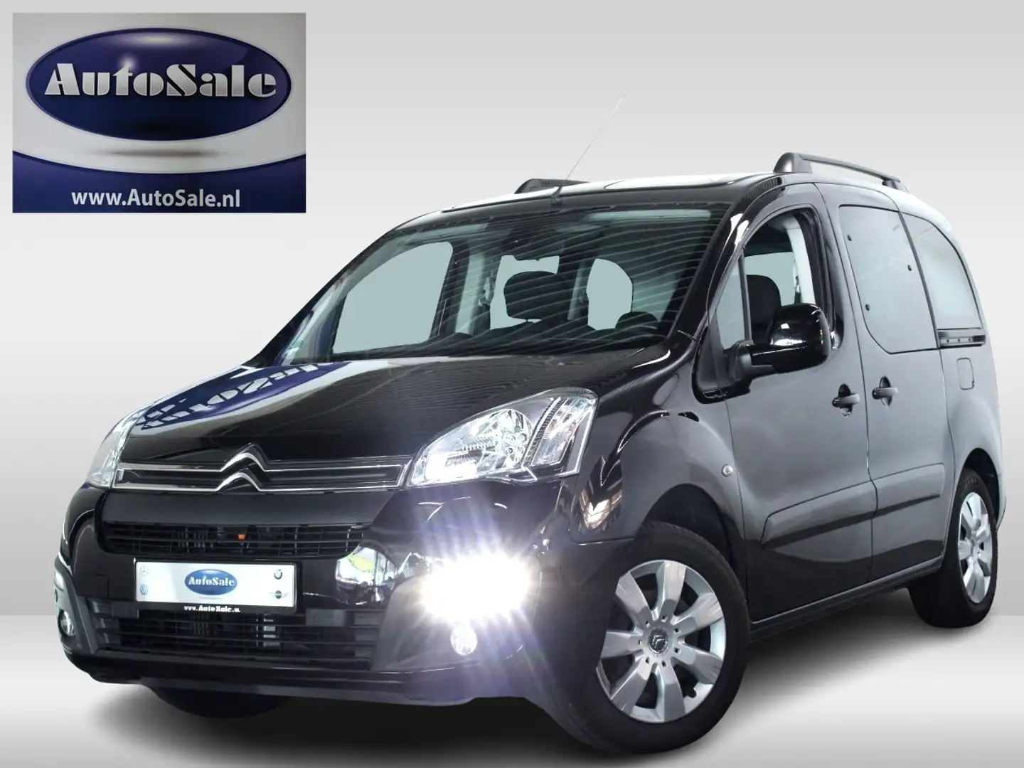 Citroen Berlingo 1.2 PureTech Feel 2eEIG! CARPLAY PANO PDC TREKHAAK Zwart - 1