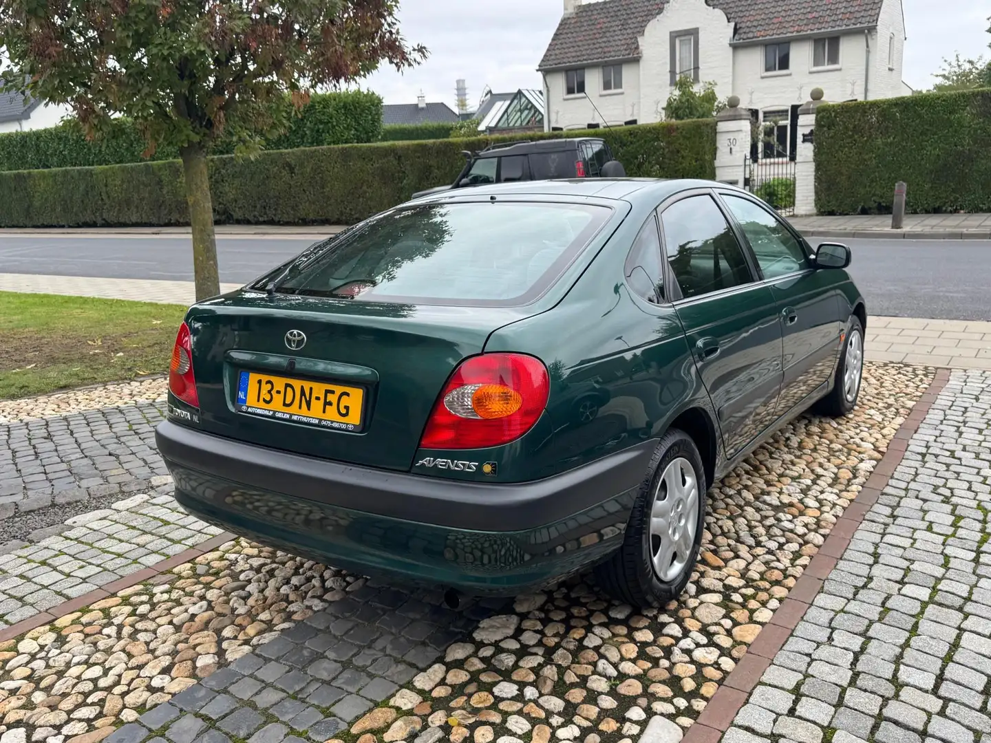 Toyota Avensis 1.6 Sol Airco 76000km 1e eig! Vert - 2