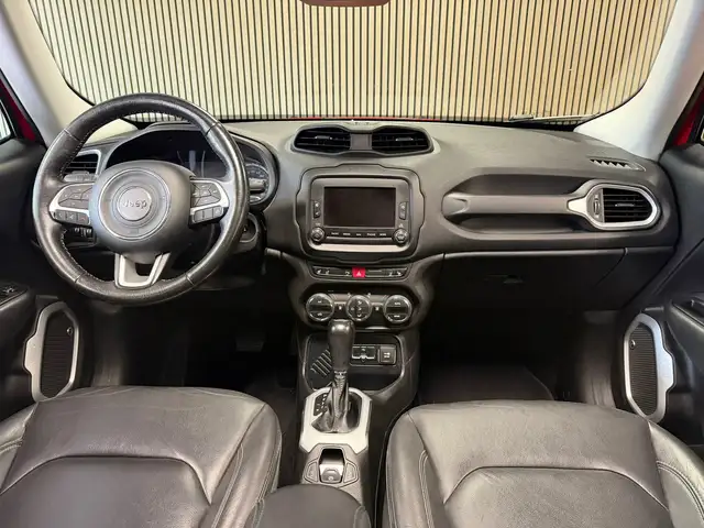 Jeep Renegade view 11