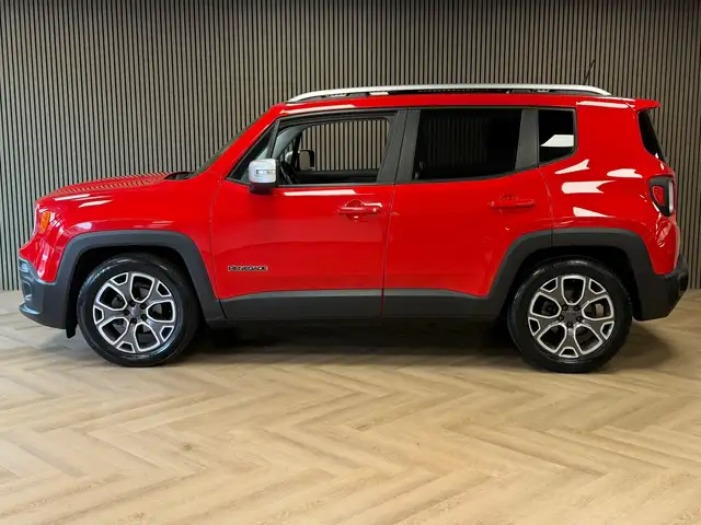 Jeep Renegade view 3