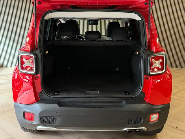 Jeep Renegade view 6