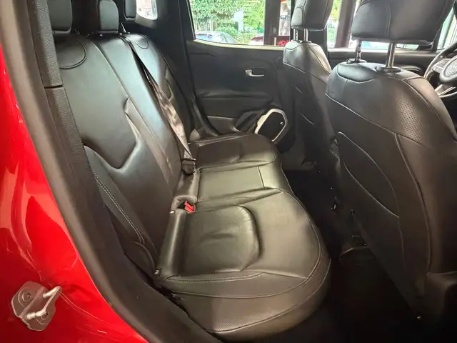 Jeep Renegade view 10