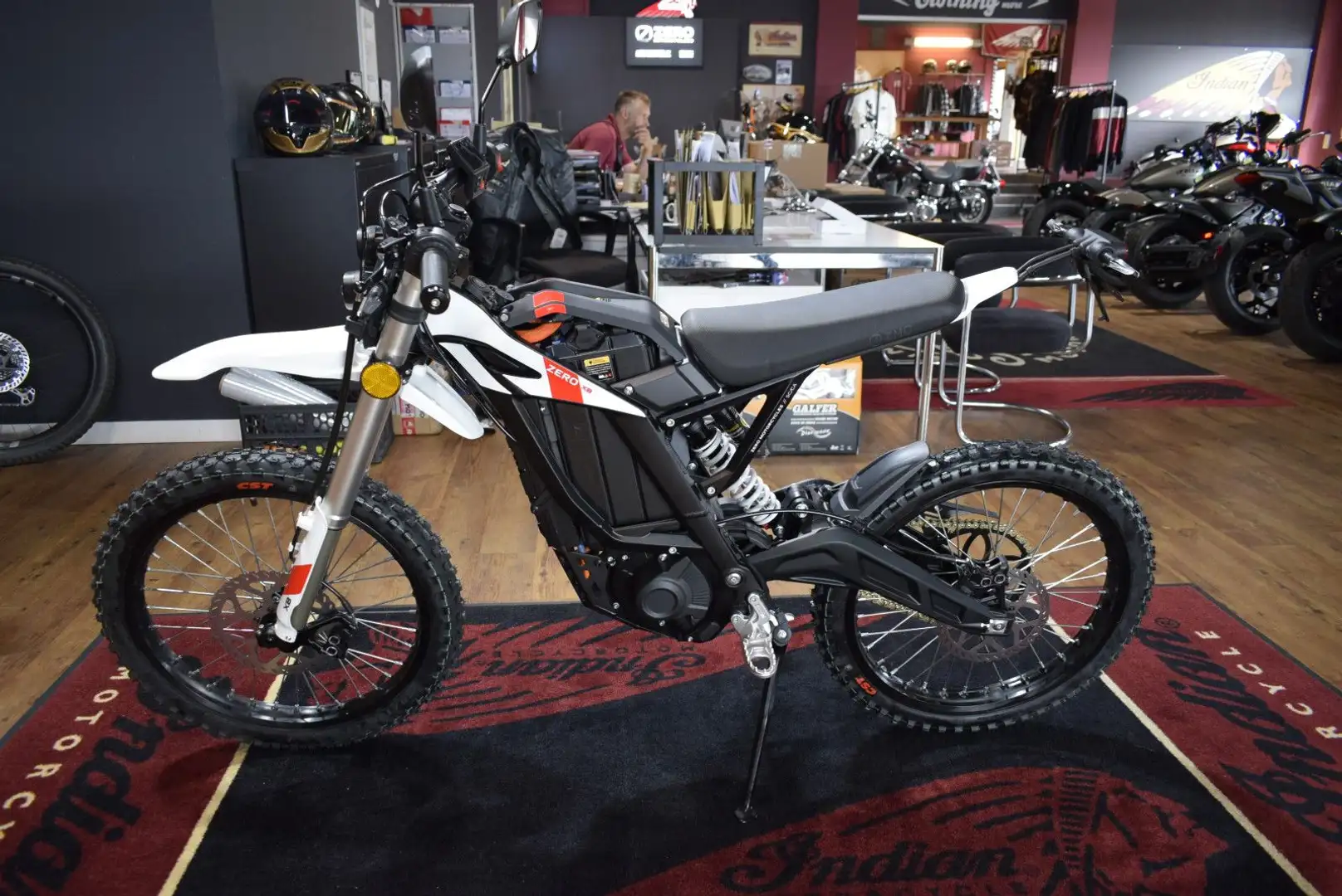 Zero XB (45km/h) vor Ort Weiß - 2