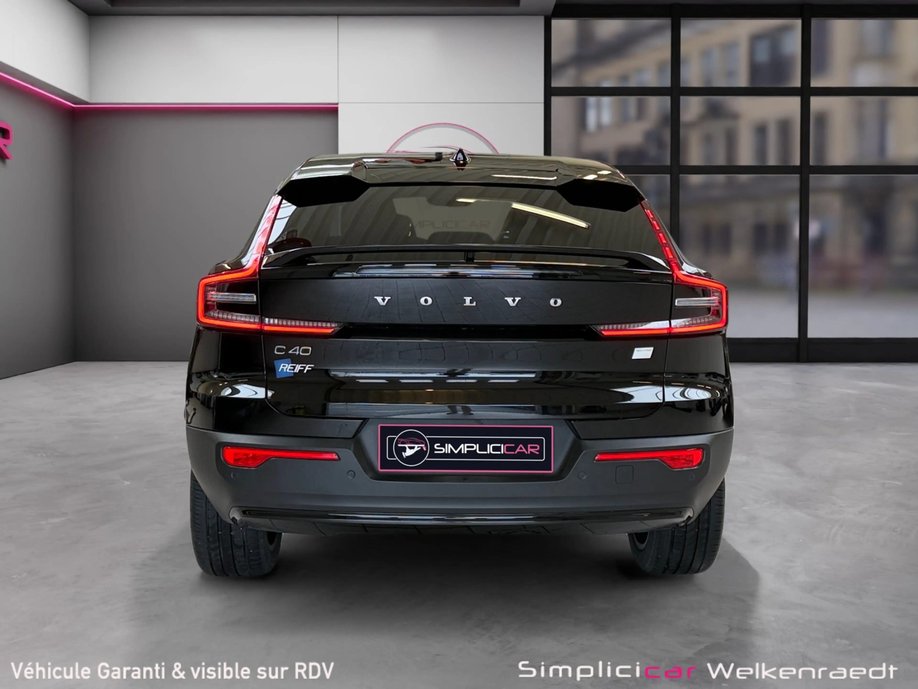 Volvo C40 C40 69 kWh Recharge Ultimate / PANO / SG+VOL CHAUFF / CAM 360 / ACC / SOH 92% — photo 6