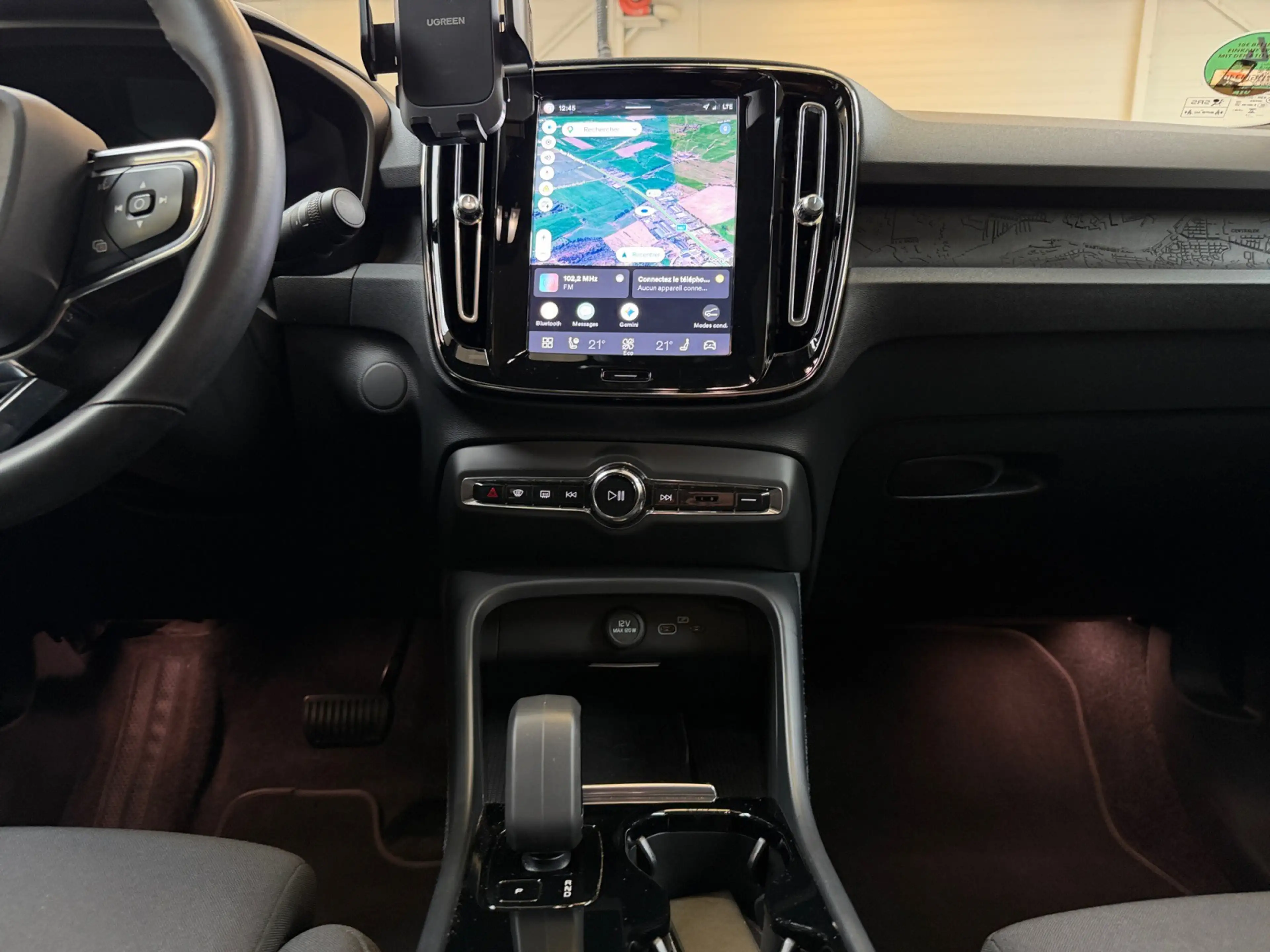 Volvo C40 C40 69 kWh Recharge Ultimate / PANO / SG+VOL CHAUFF / CAM 360 / ACC / SOH 92% — photo 10