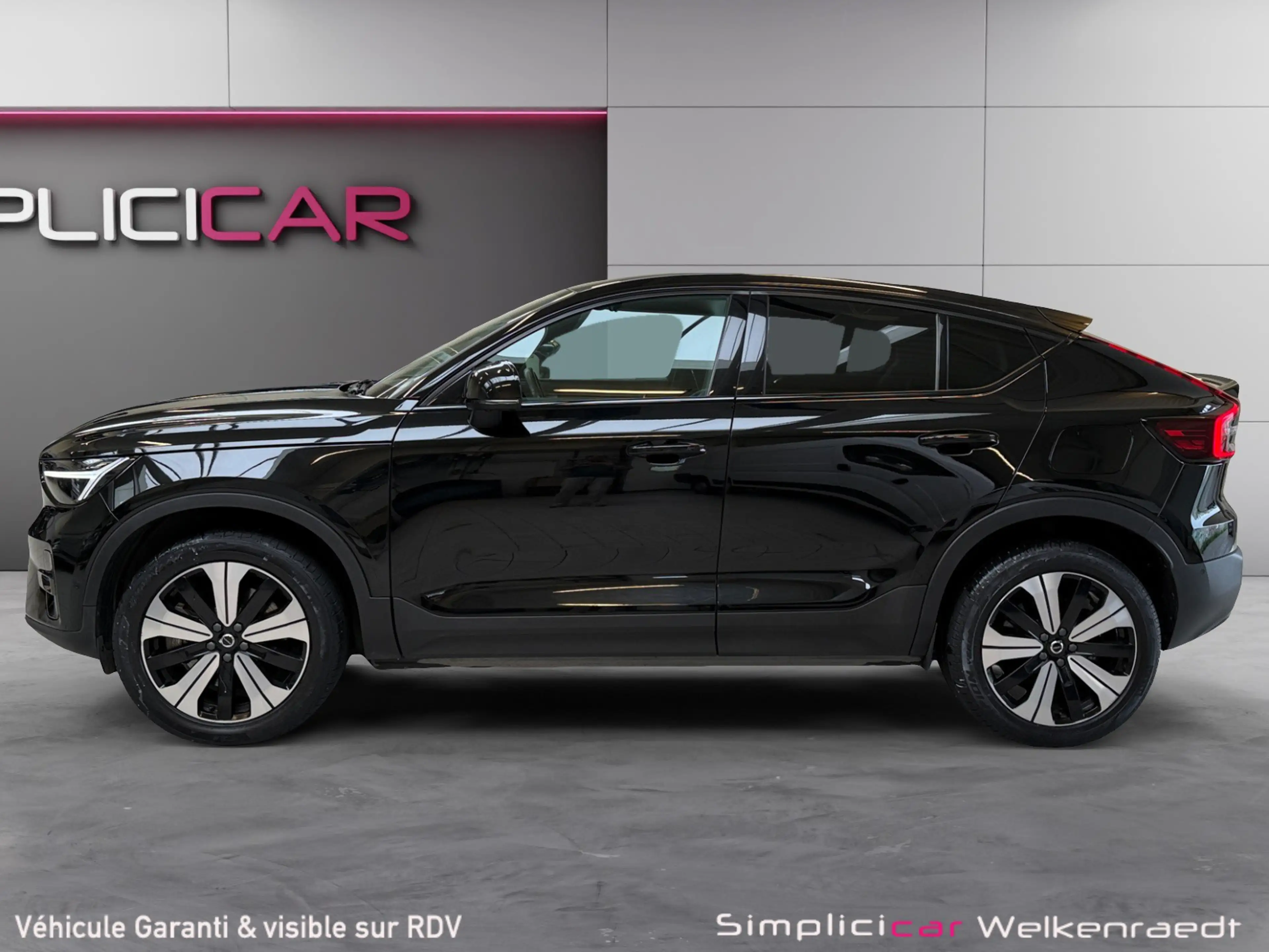 Volvo C40 C40 69 kWh Recharge Ultimate / PANO / SG+VOL CHAUFF / CAM 360 / ACC / SOH 92% — photo 4