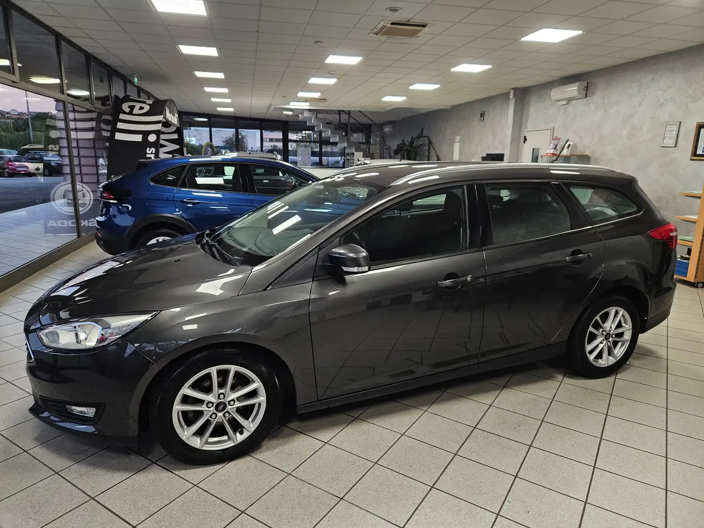 Ford Focus Focus IV SW 1.5 tdci ST-Line s - 2
