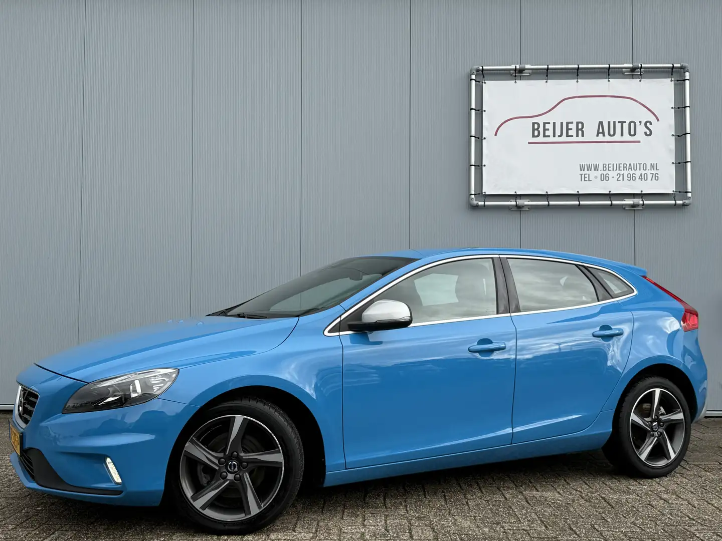 Volvo V40 2.0 T2 R-Design 1e eigenaar/Navigatie/18inch. Blu/Azzurro - 1