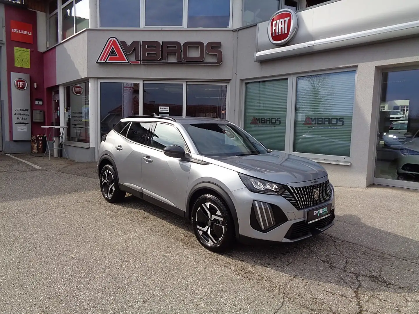 Peugeot 2008 PureTech 100 S&S Allure 6-Gang-Manuell Grau - 2