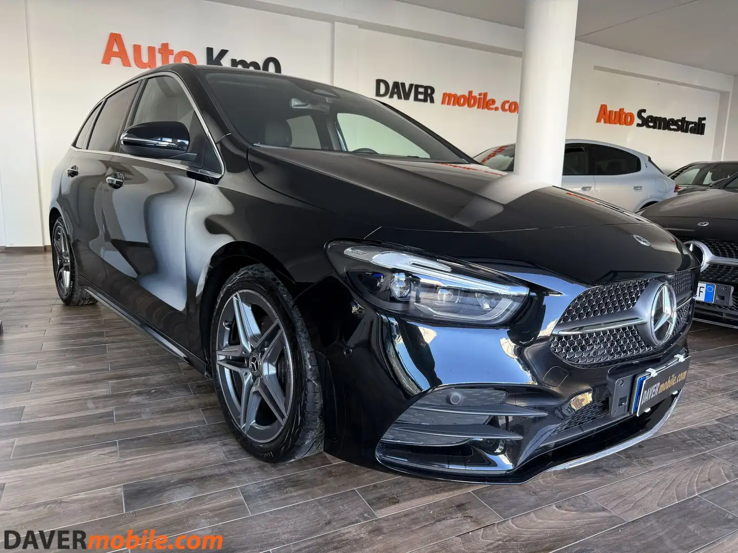 Mercedes-Benz B 180 B 180 d Automatic Premium Plus AMG Line Nero - 1