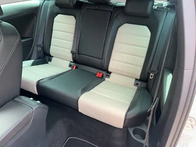 Volkswagen Golf view 13