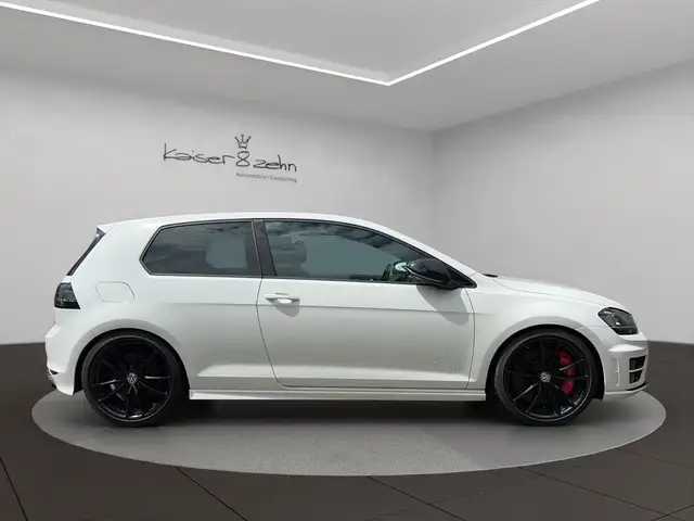 Volkswagen Golf view 5