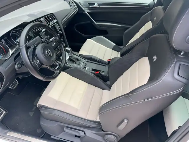 Volkswagen Golf view 10