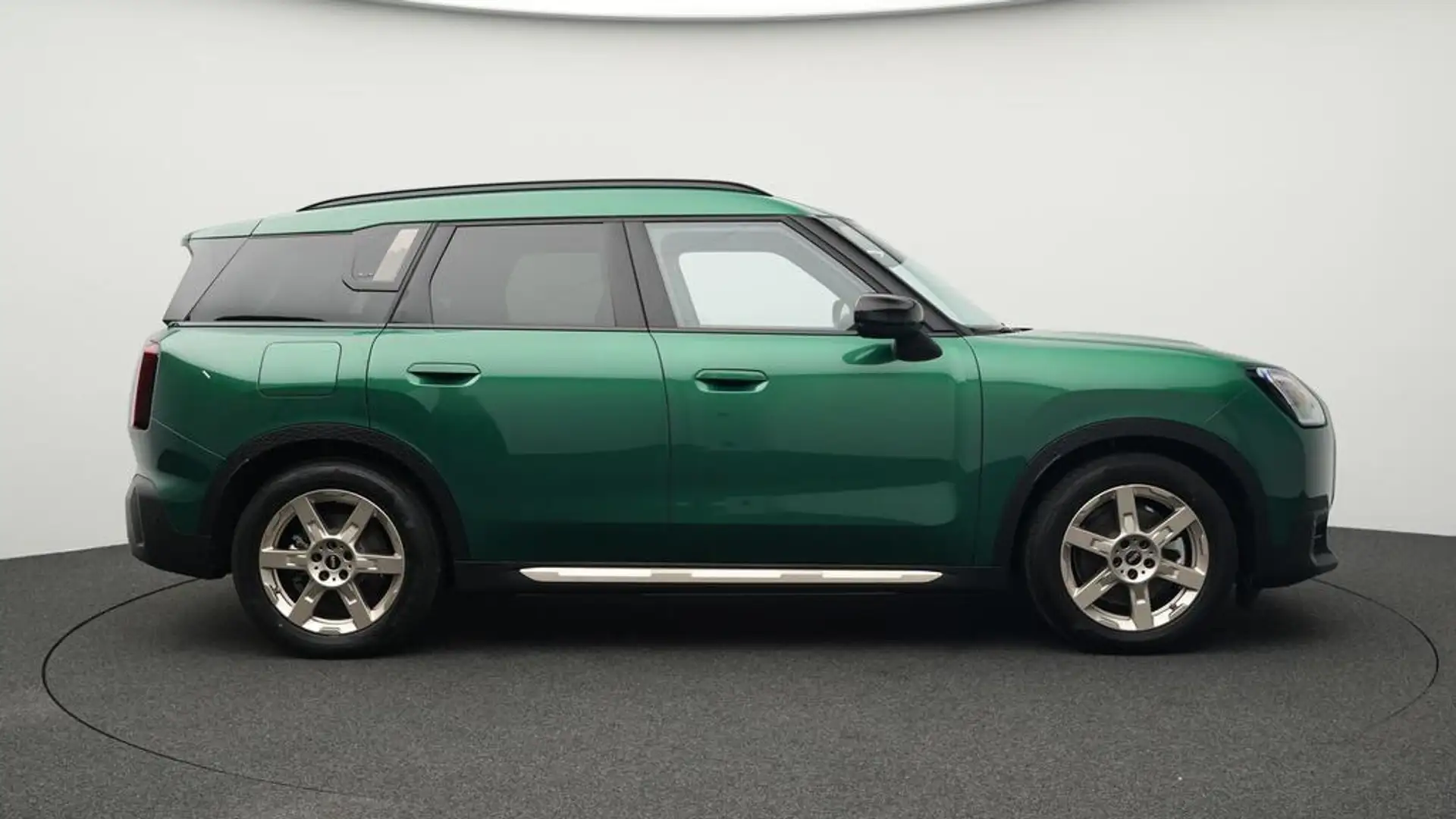 MINI Countryman SE All4 Favoured Trim Vert - 2