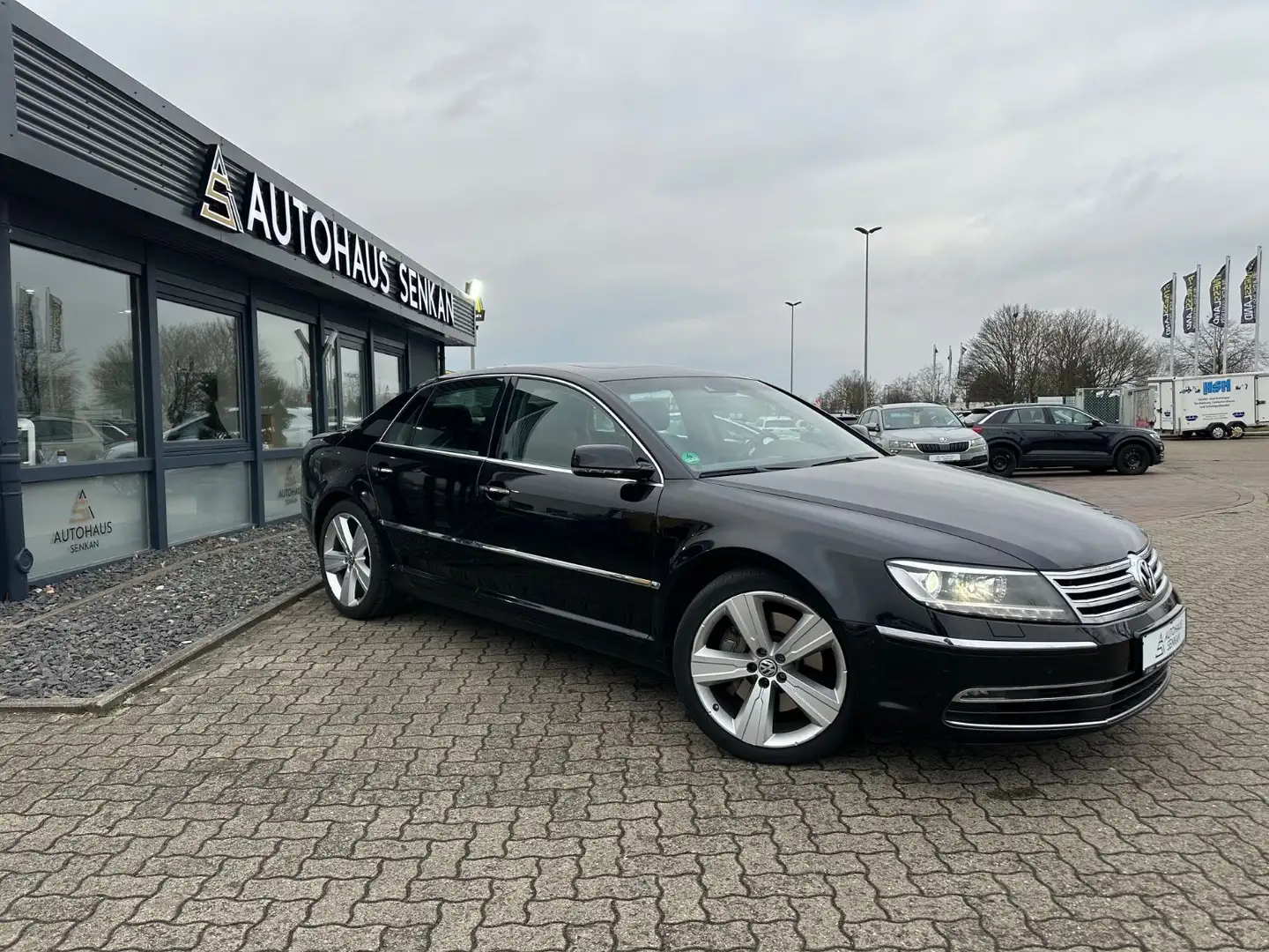 Volkswagen Phaeton 3.0 TDI V6 4Motion*5-SITZER*DYNAUDIO* crna - 1