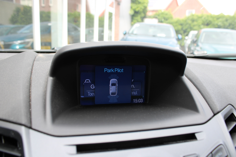 Ford Fiesta 1.0 Style Ultimate — photo 12