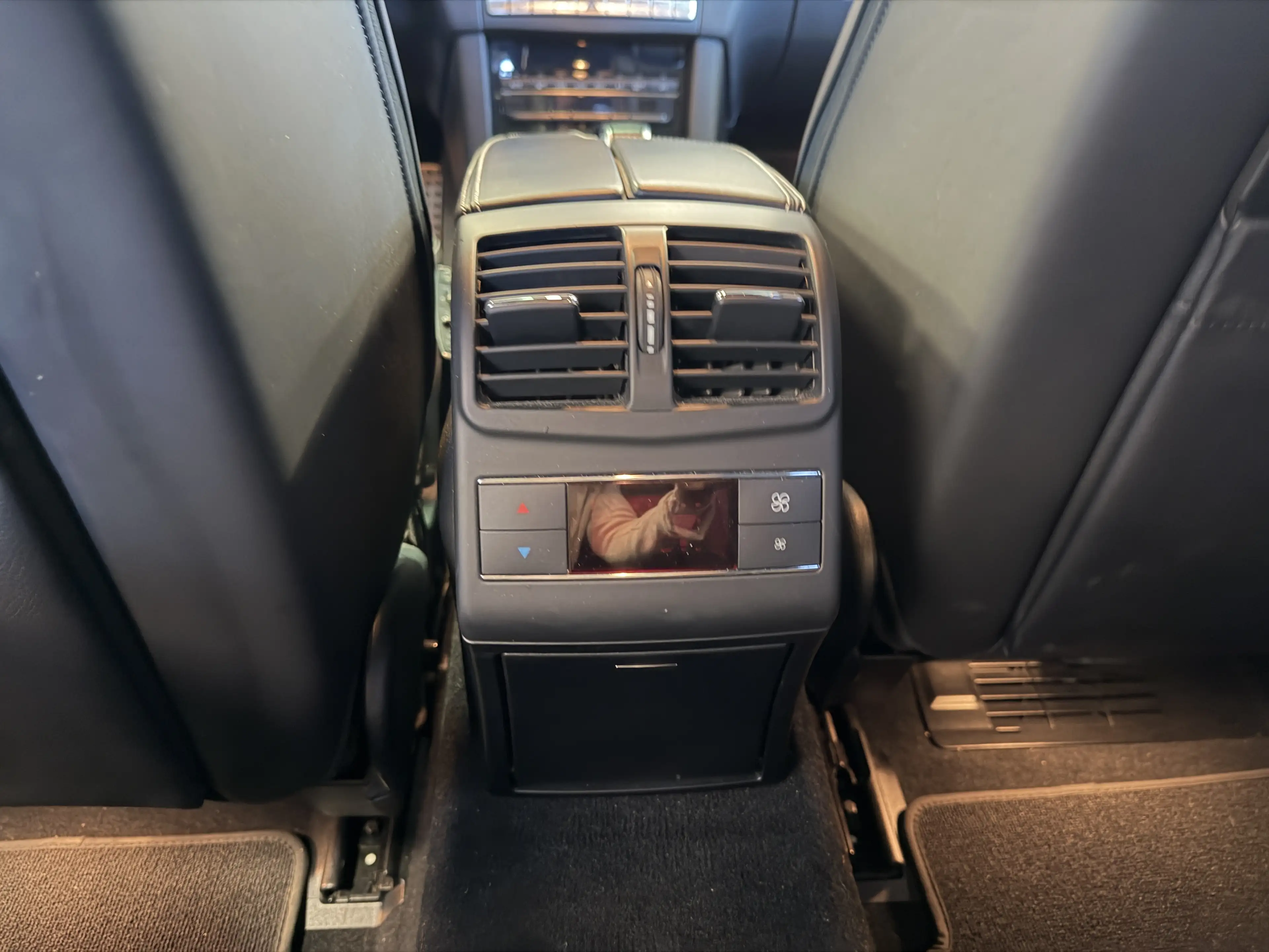 Mercedes-Benz E 63 AMG E 63 S AMG 4Matic Deutsches Fahrzeug — photo 10