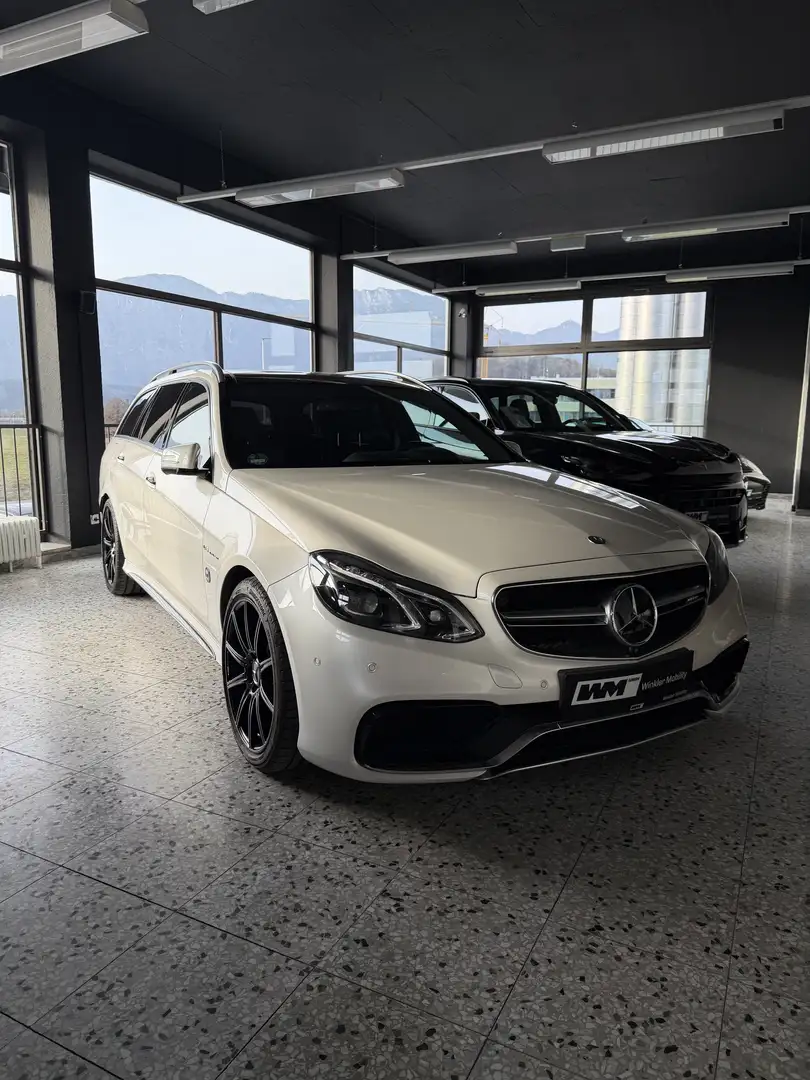 Mercedes-Benz E 63 AMG E 63 S AMG 4Matic Deutsches Fahrzeug Weiß - 1