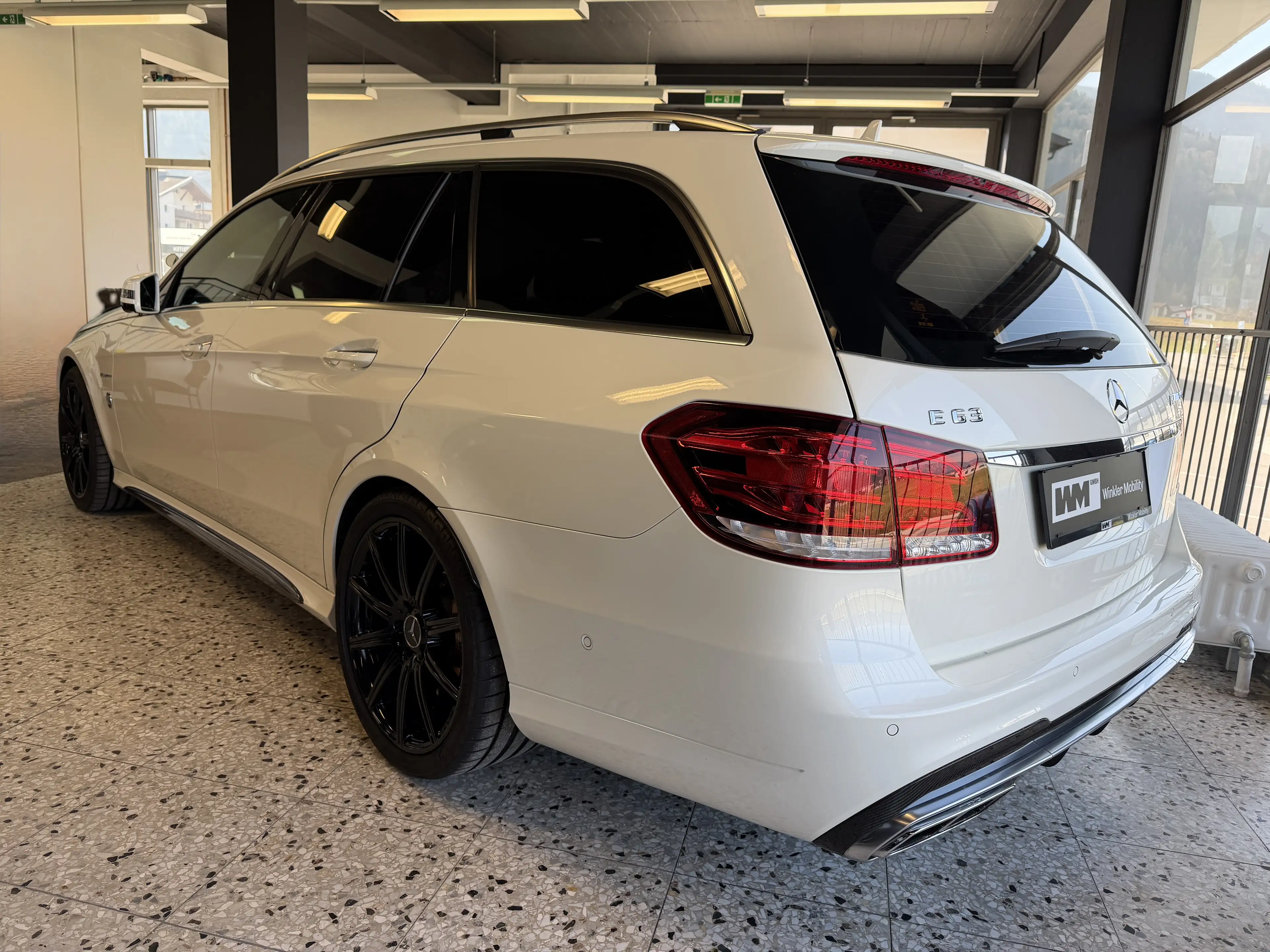 Mercedes-Benz E 63 AMG E 63 S AMG 4Matic Deutsches Fahrzeug — photo 5