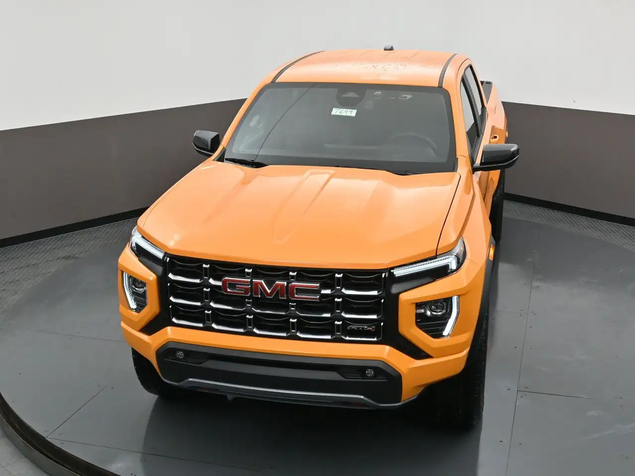 GMC Canyon снимка GMC Canyon
