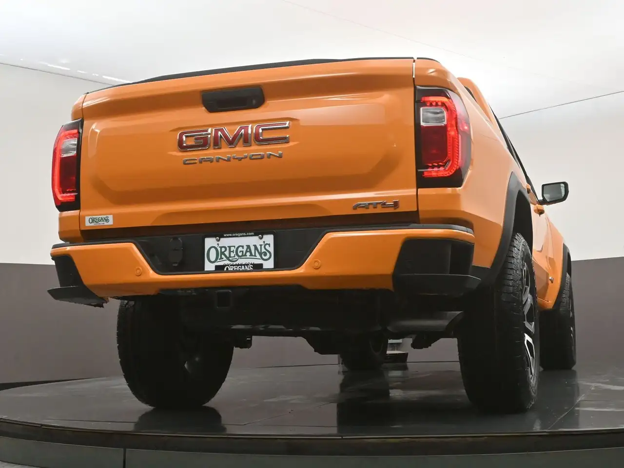 GMC Canyon снимка GMC Canyon