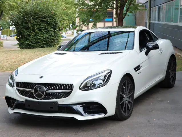 Mercedes-Benz SLC 43 AMG 1. Hand| 6.300KM| Mega Ausstattung!| Heckschaden