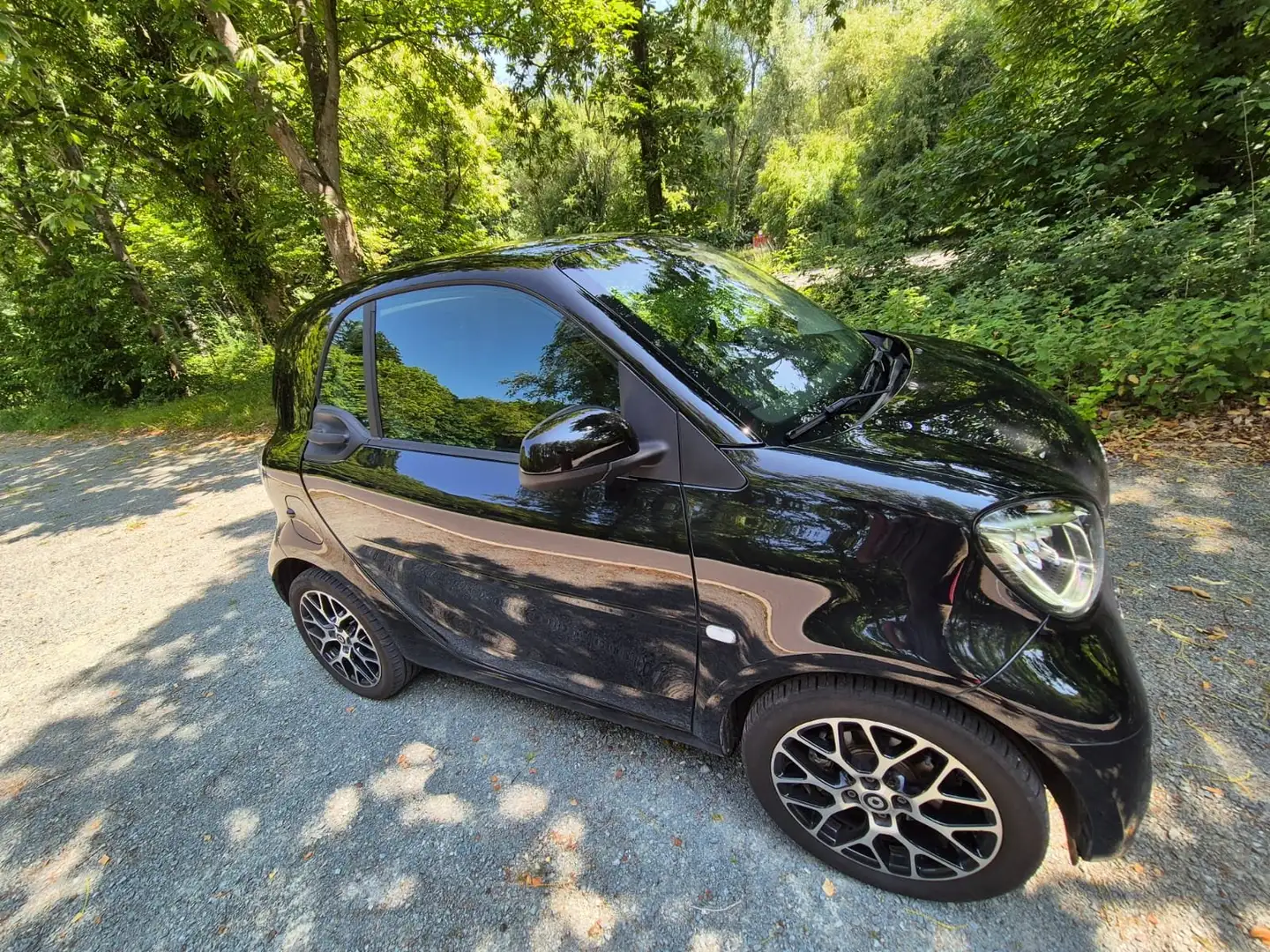 smart forTwo smart fortwo coupe EQ Zwart - 1