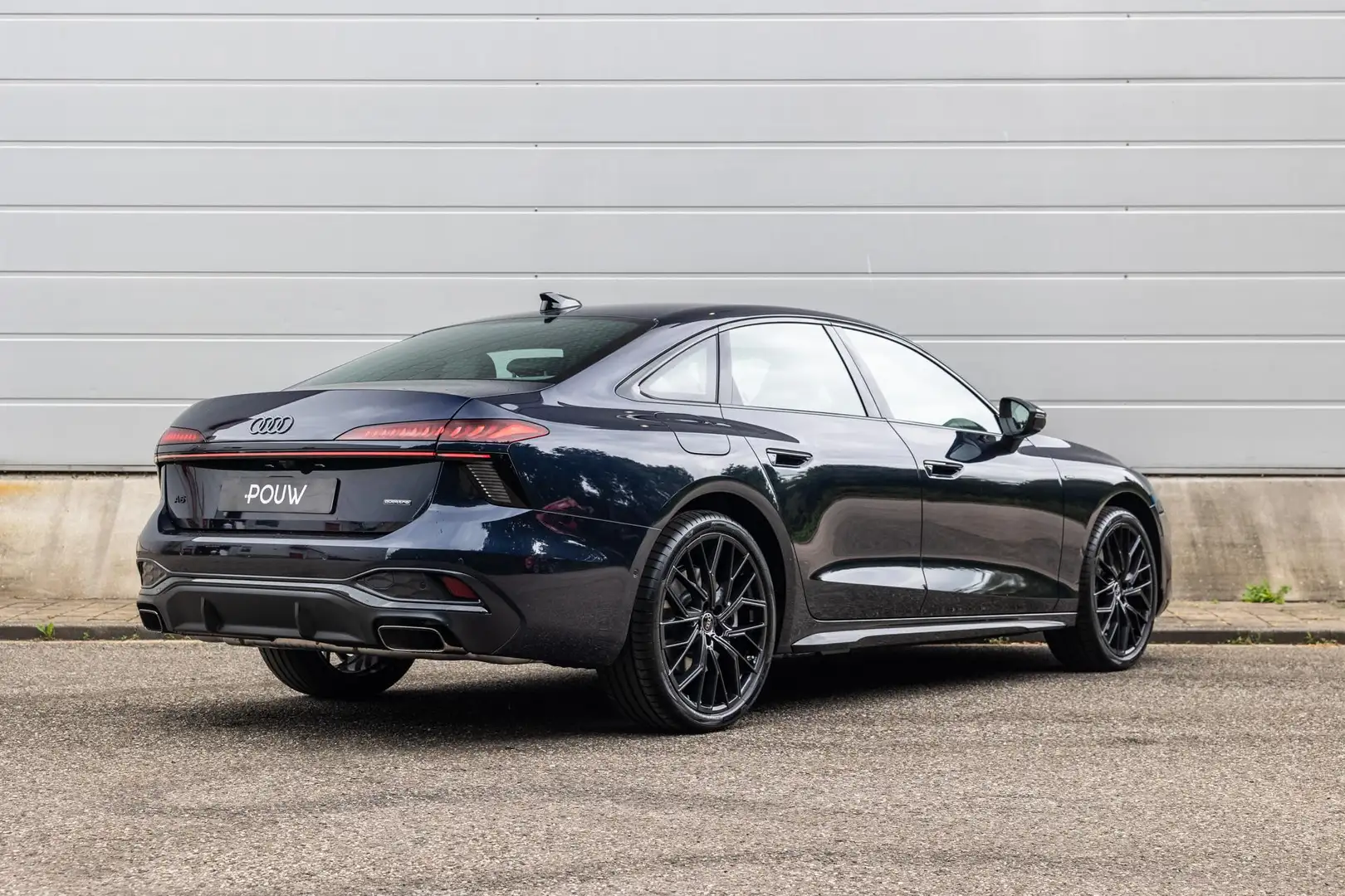 Audi A6 Limousine 2.0 e-hybrid 299pk quattro Pro Line | Ac Blauw - 2
