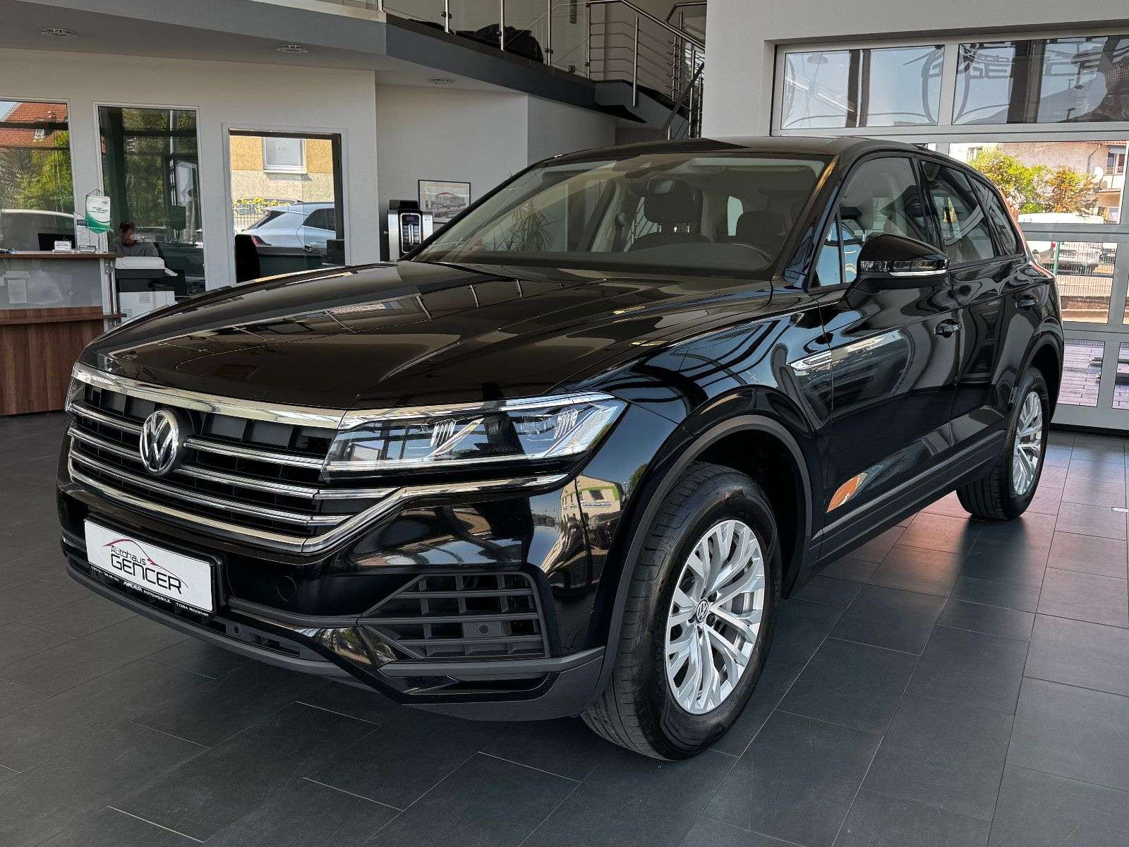 Second hand Volkswagen Touareg 3.0 TDI
