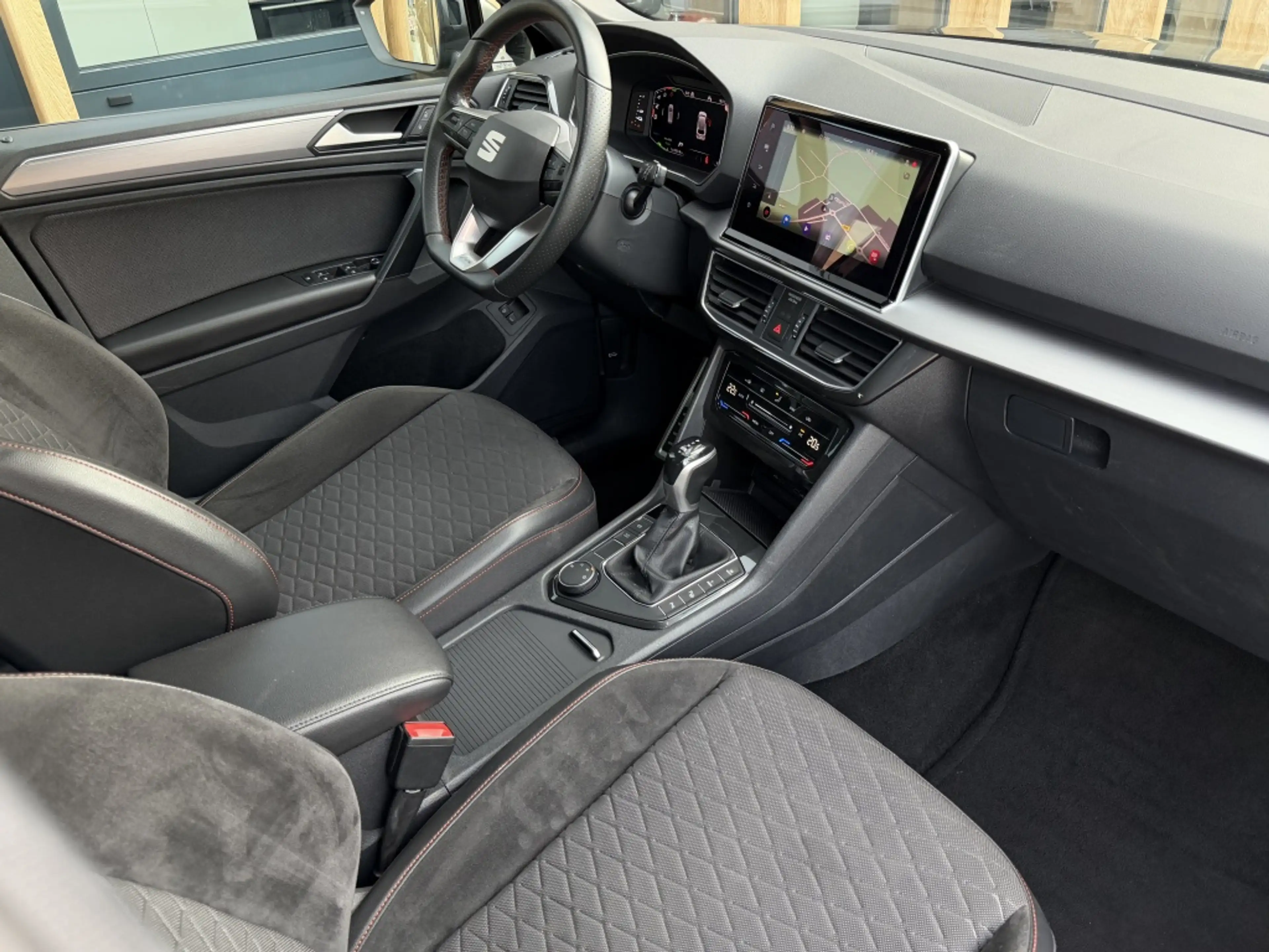 SEAT Tarraco 1.4 TSI e-Hybrid PHEV FR Business Intense | SOH 96 — photo 26