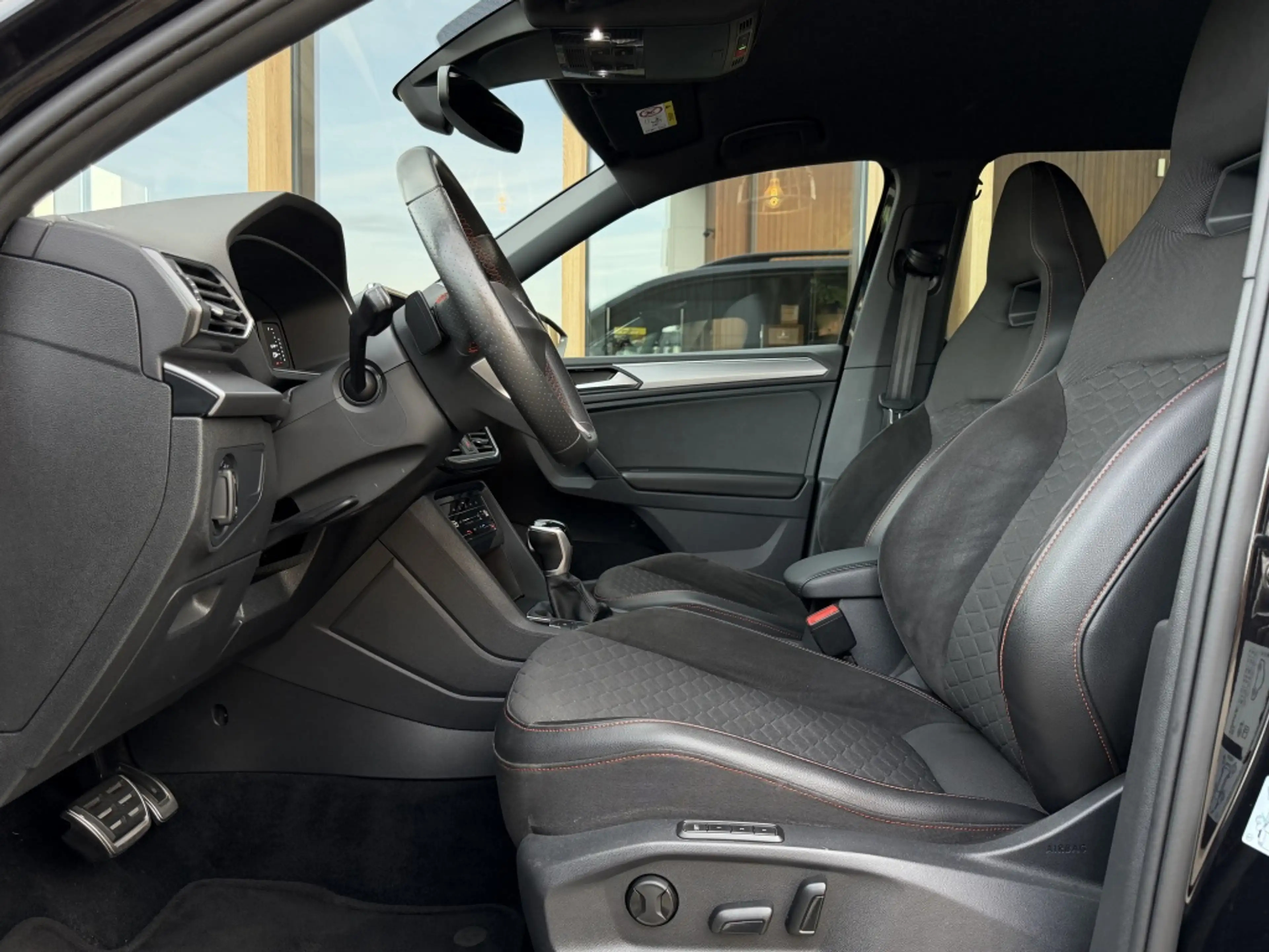 SEAT Tarraco 1.4 TSI e-Hybrid PHEV FR Business Intense | SOH 96 — photo 13