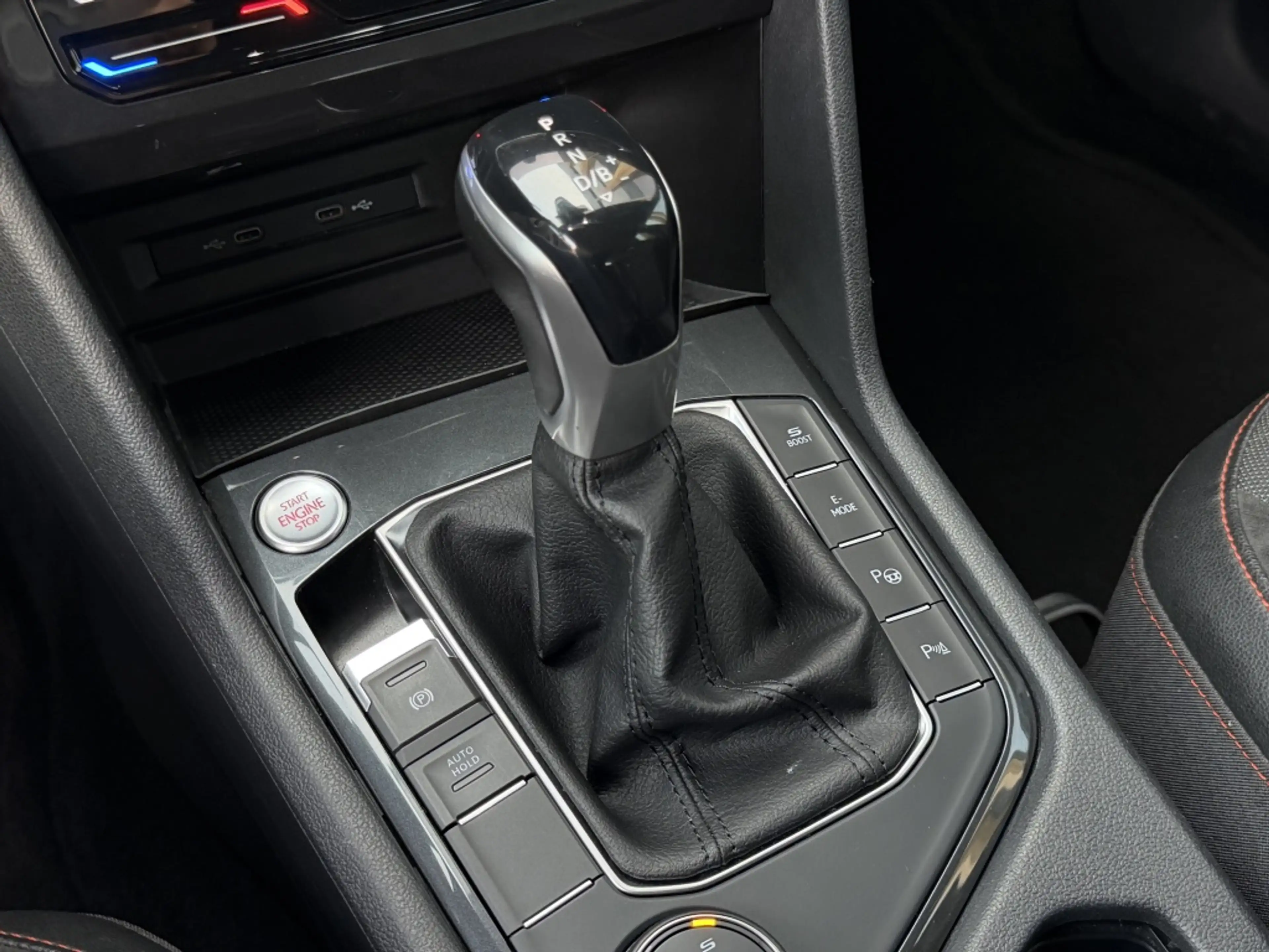 SEAT Tarraco 1.4 TSI e-Hybrid PHEV FR Business Intense | SOH 96 — photo 23