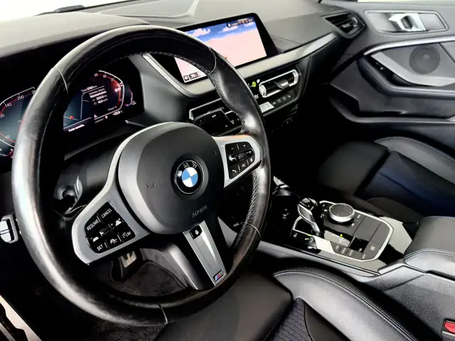 BMW 2 Series view 15