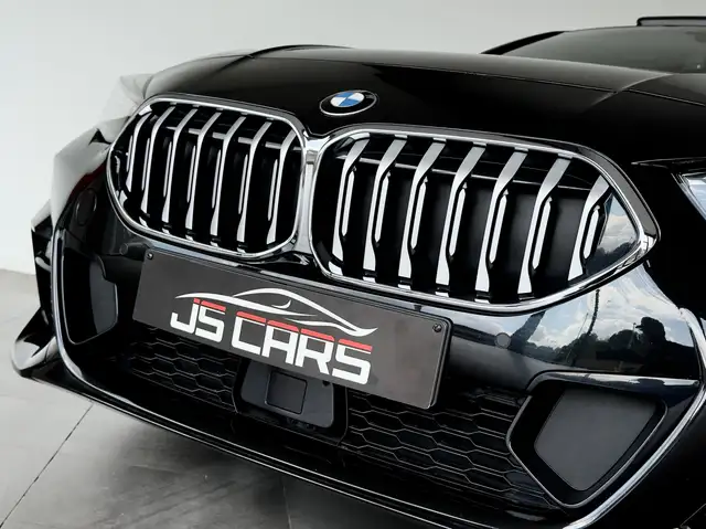 BMW 2 Series view 4