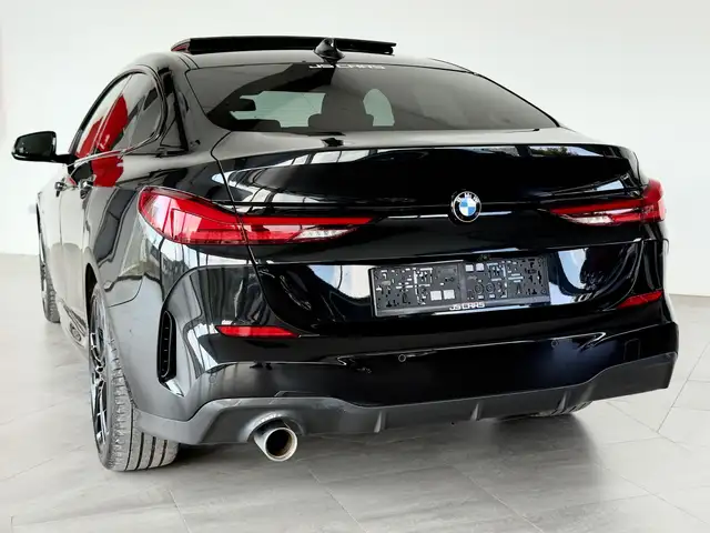 BMW 2 Series view 8