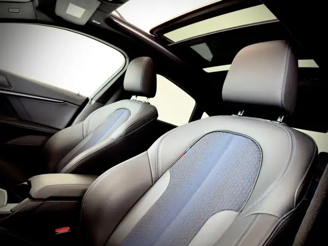 BMW 2 Series view 13