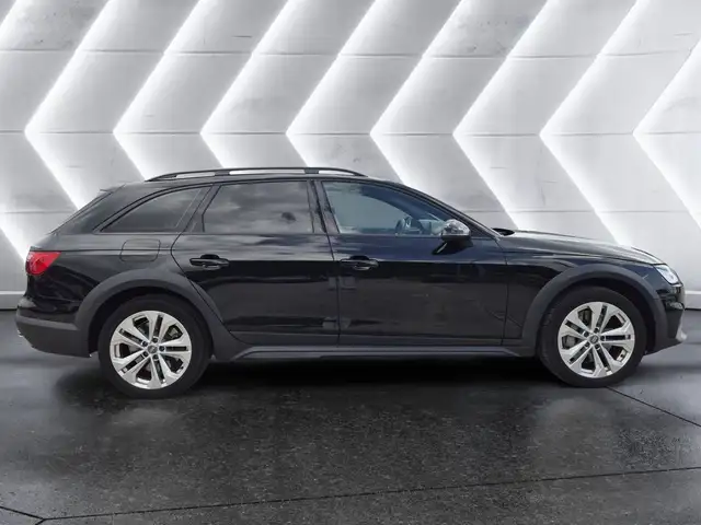 Audi A4 Allroad view 5