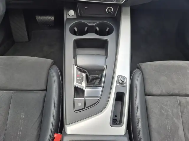 Audi A4 Allroad view 10