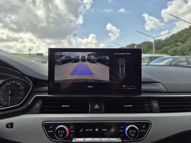 Audi A4 Allroad view 15