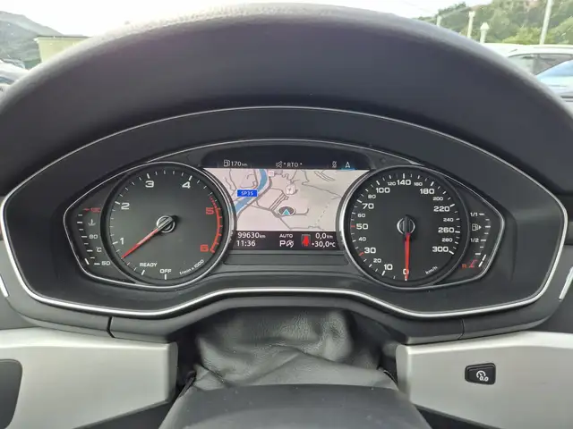 Audi A4 Allroad view 14