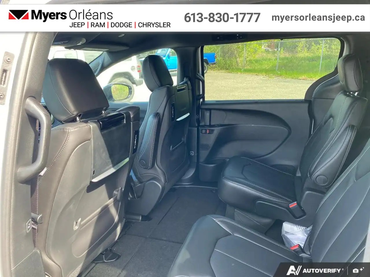 Chrysler Pacifica снимка Chrysler Pacifica