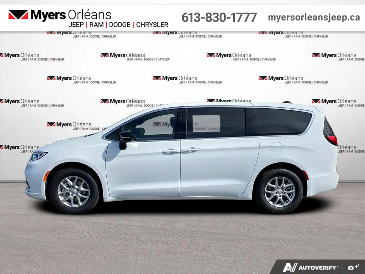 Chrysler Pacifica снимка Chrysler Pacifica