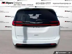 Chrysler Pacifica 2026