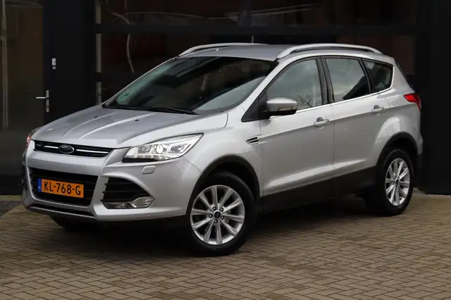 Ford Kuga 1.5 Titanium | NAP | Eerste Eigenaar | Xenon | Sto