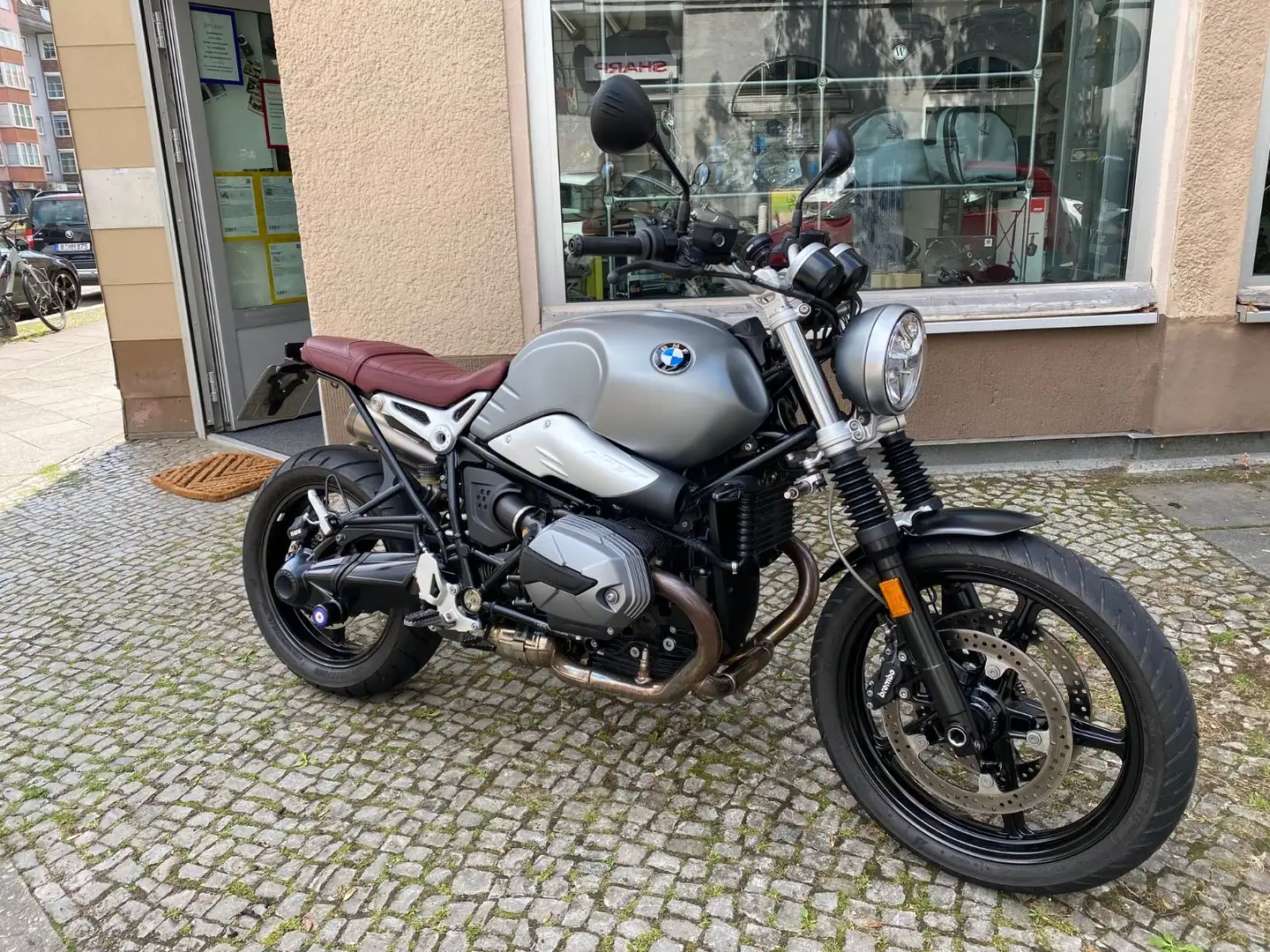BMW R nineT Scrambler Top Grau - 1
